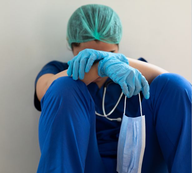 professionnel de santé en souffrance au travail